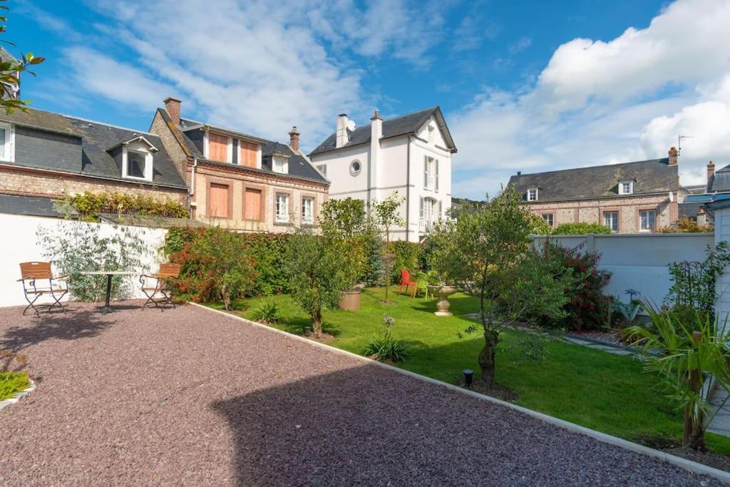 Gite Le Doris Avec Place De Stationnement Privee Incluse Etretat Bagian luar foto