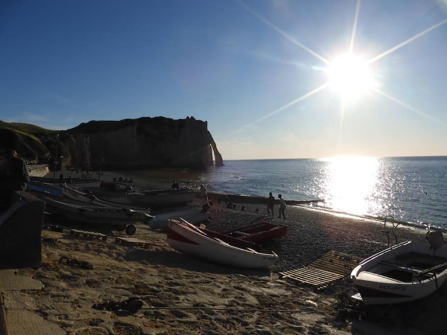 Gite Le Doris Avec Place De Stationnement Privee Incluse Etretat Bagian luar foto